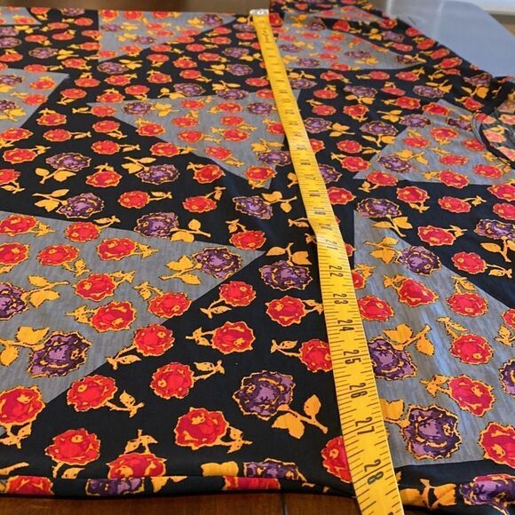 Lularoe Irma Popover Floral Top Purple/Red/Gray Size Large - Picture 8 of 10
